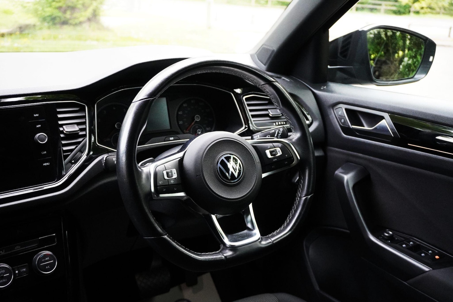 Used Volkswagen T-Roc 2021 for sale - 77799388: Photo 19