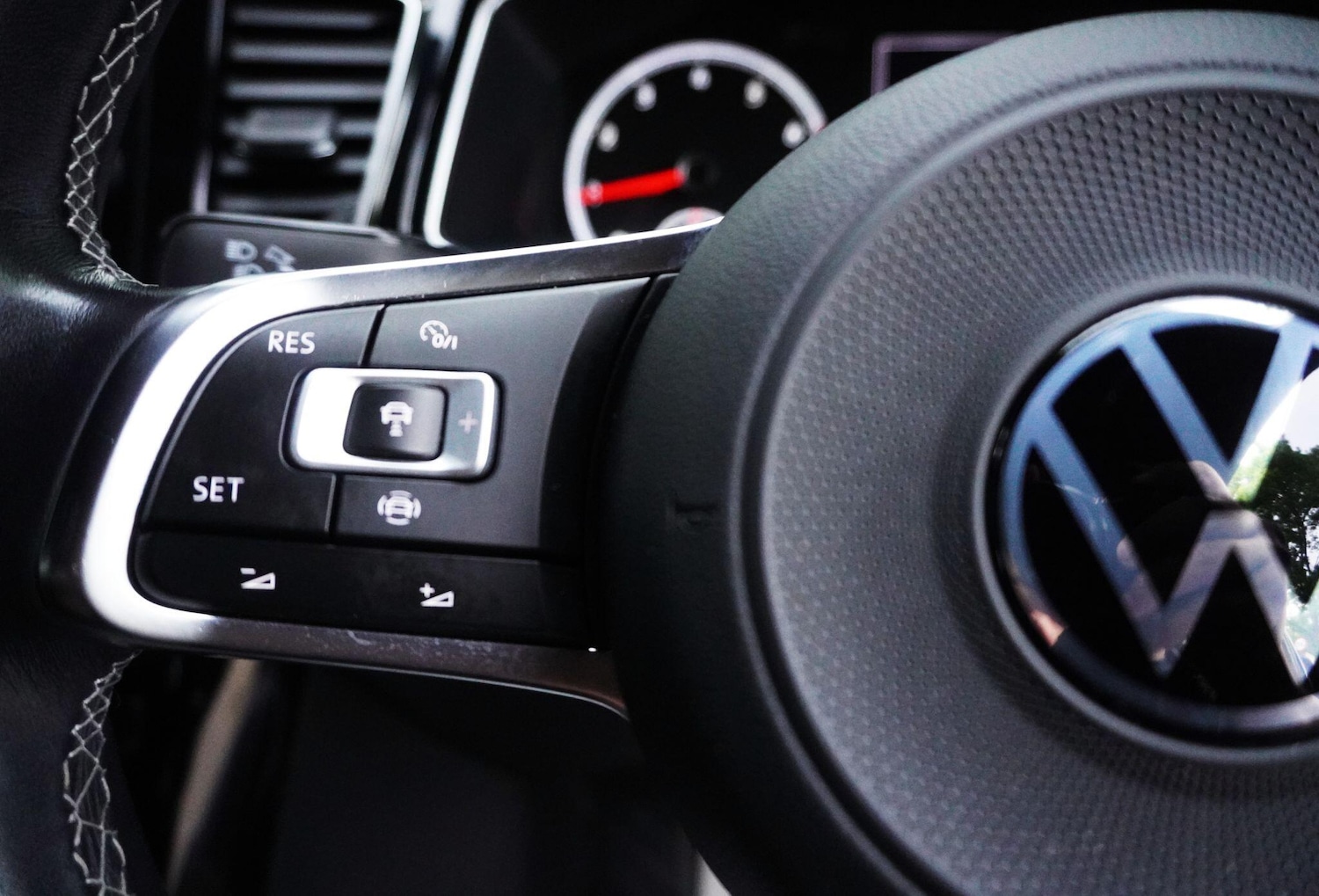 Used Volkswagen T-Roc 2021 for sale - 77799388: Photo 31