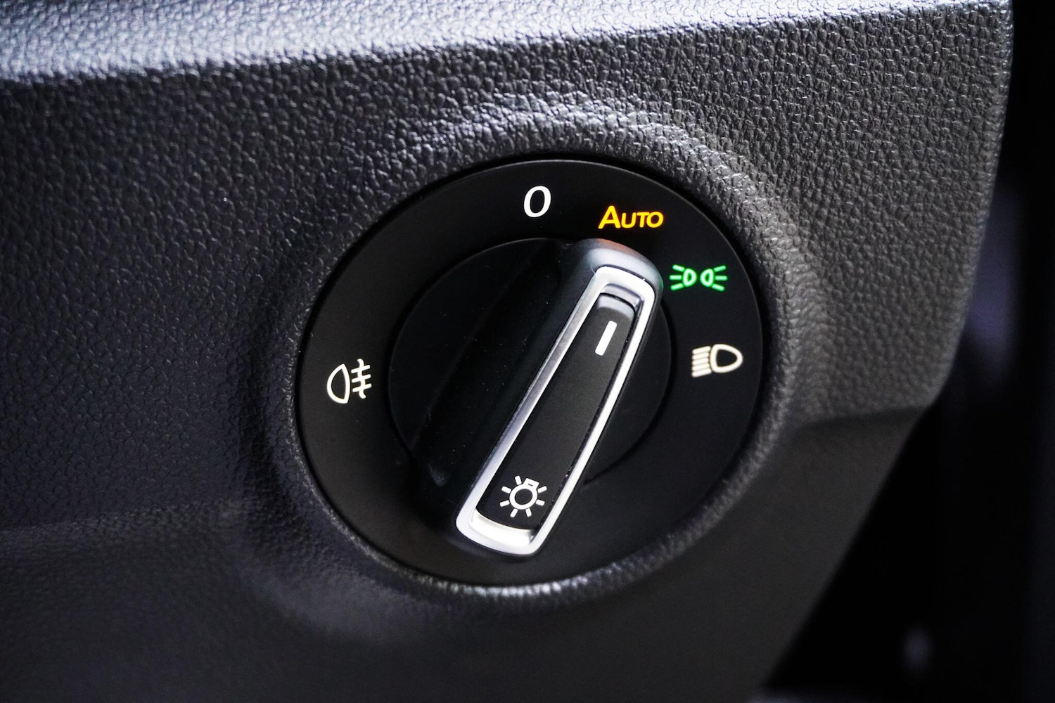 Used Volkswagen T-Roc 2021 for sale - 77799388: Photo 35