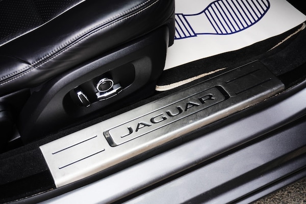 Used Jaguar XJ 2018 for sale - 75670524: Photo 14
