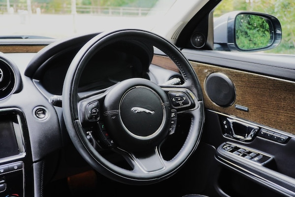 Used Jaguar XJ 2018 for sale - 75670524: Photo 21