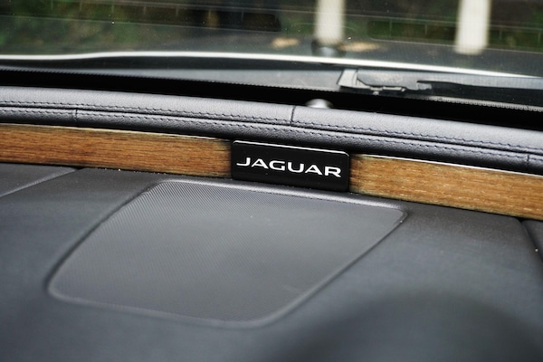 Used Jaguar XJ 2018 for sale - 75670524: Photo 23