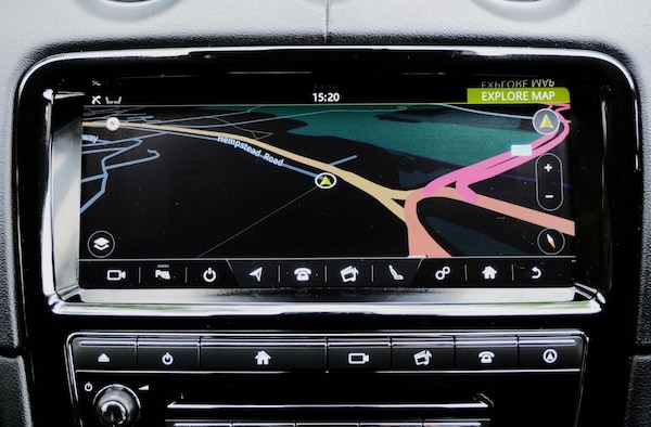 Used Jaguar XJ 2018 for sale - 75670524: Photo 32
