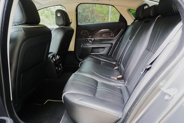 Used Jaguar XJ 2018 for sale - 75670524: Photo 61