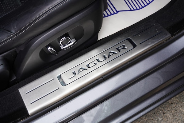 Used Jaguar XJ 2017 for sale - 75485516: Photo 14