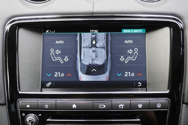 Used Jaguar XJ 2017 for sale - 75485516: Photo 29