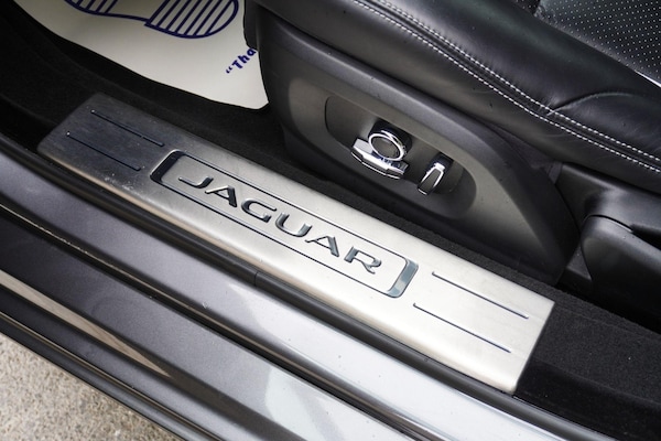 Used Jaguar XJ 2017 for sale - 75485516: Photo 53