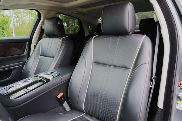 Used Jaguar XJ 2017 for sale - 75485516: Photo 55