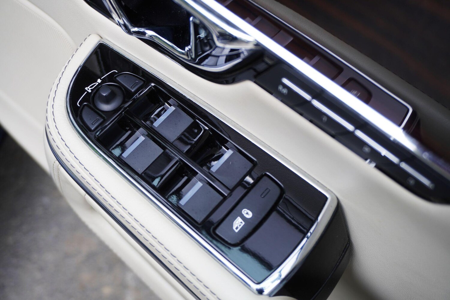 Used Jaguar XJ 2019 for sale - 78062927: Photo 13