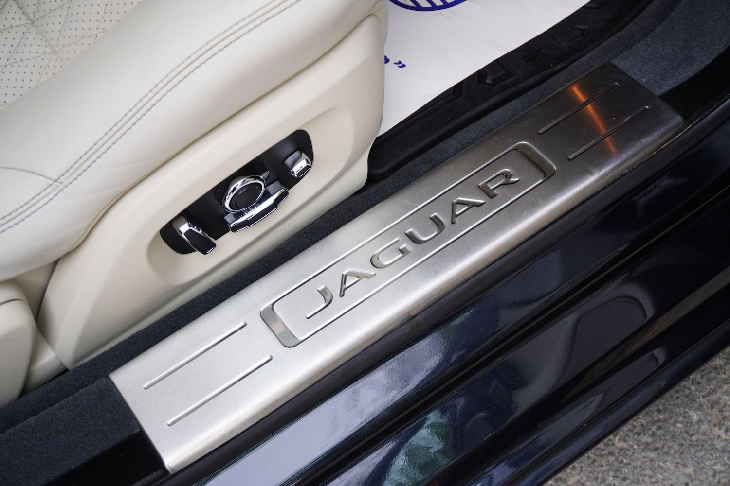 Used Jaguar XJ 2019 for sale - 78062927: Photo 14