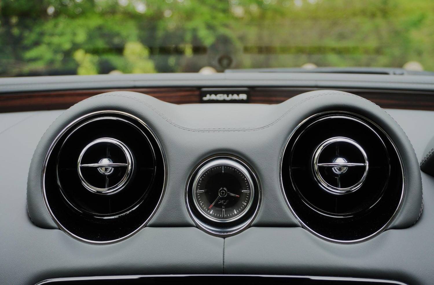 Used Jaguar XJ 2019 for sale - 78062927: Photo 25