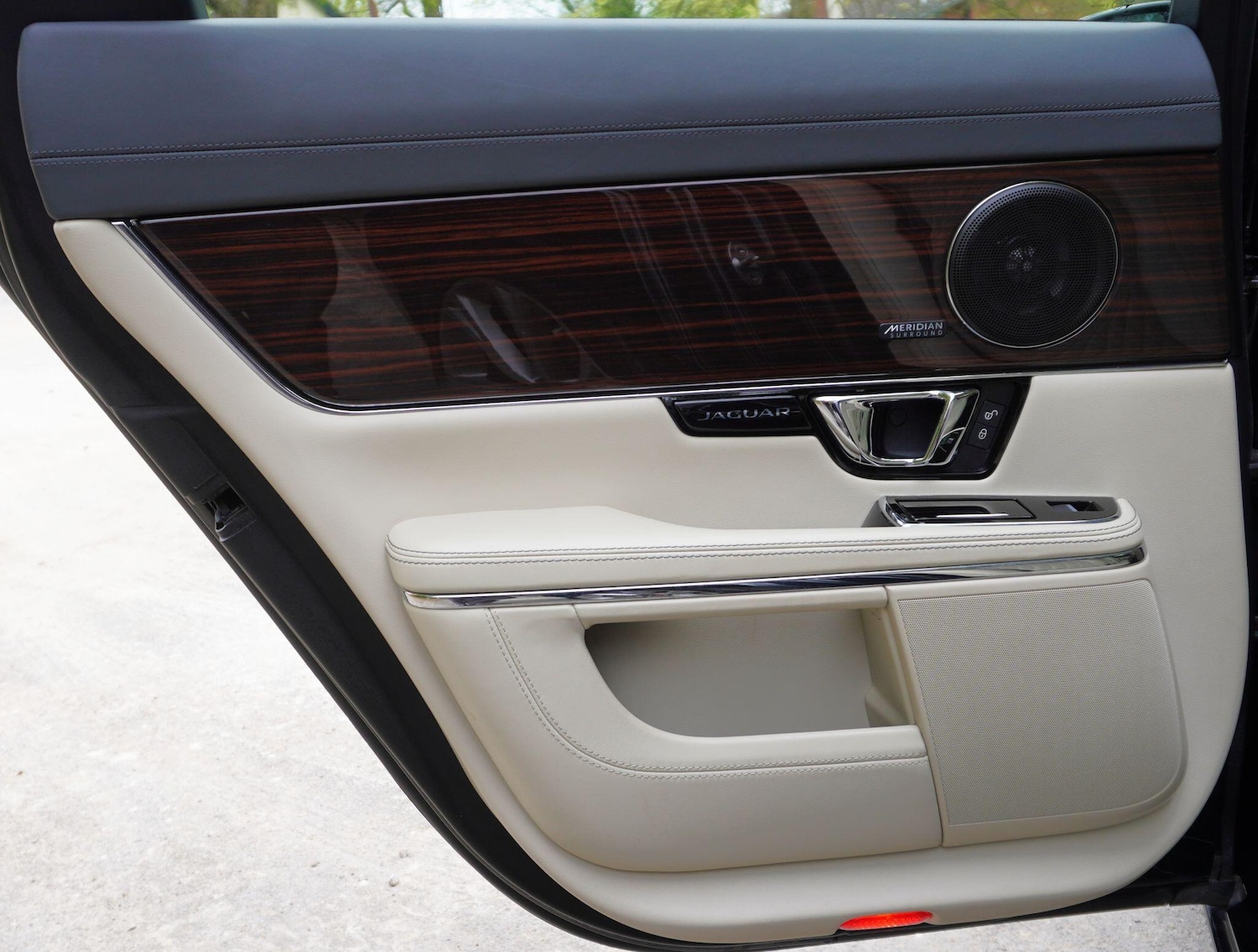 Used Jaguar XJ 2019 for sale - 78062927: Photo 63