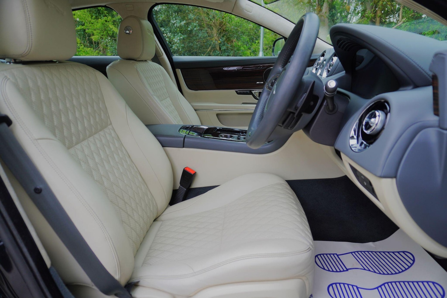 Used Jaguar XJ 2019 for sale - 78062927: Photo 9