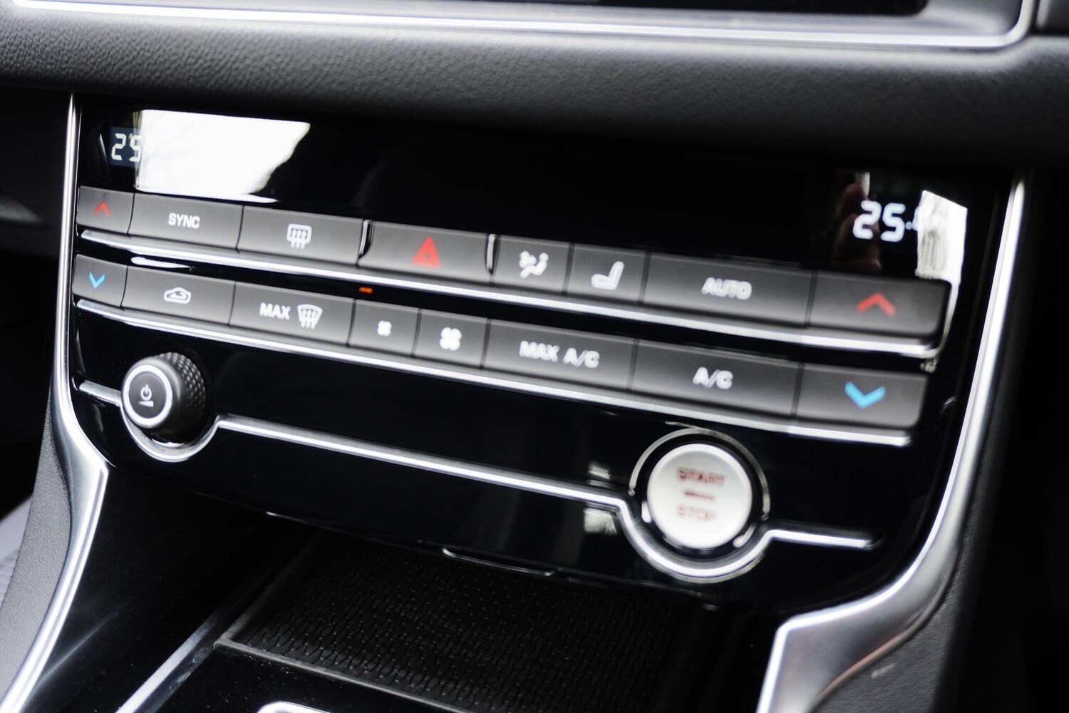 Used Jaguar XF 2020 for sale - 78063094: Photo 27