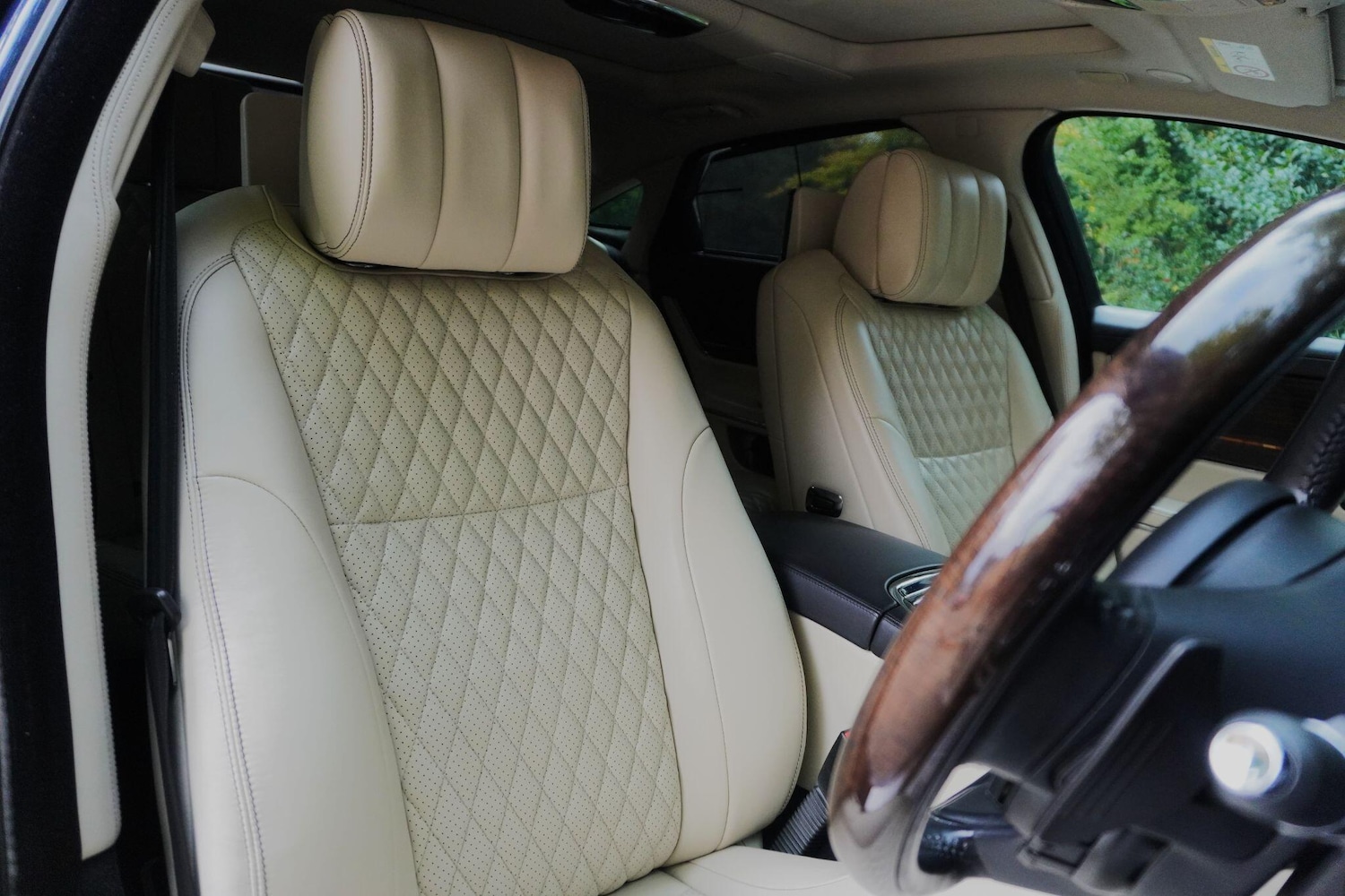 Used Jaguar XJ 2017 for sale - 76991070: Photo 15