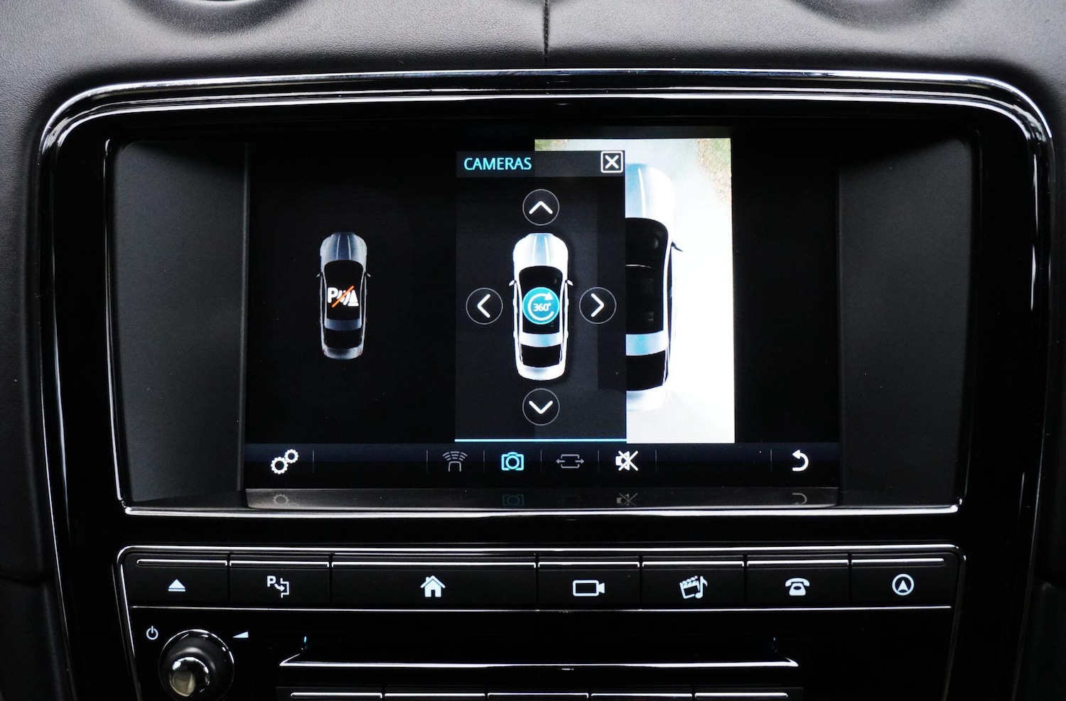 Used Jaguar XJ 2017 for sale - 76991070: Photo 38