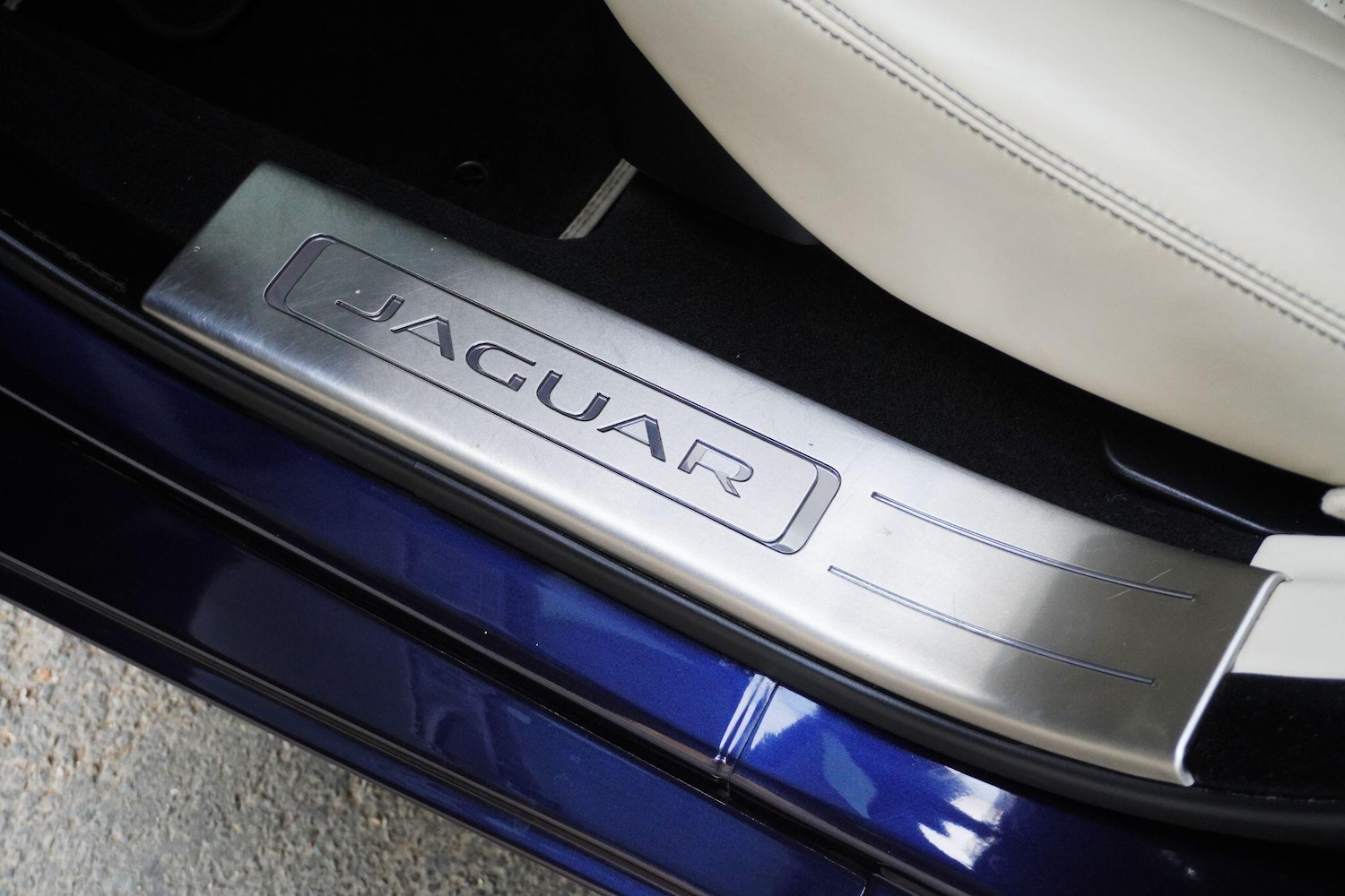 Used Jaguar XJ 2017 for sale - 76991070: Photo 79