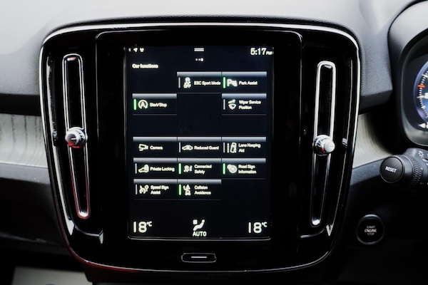 Used Volvo XC40 2020 for sale - 75485508: Photo 24
