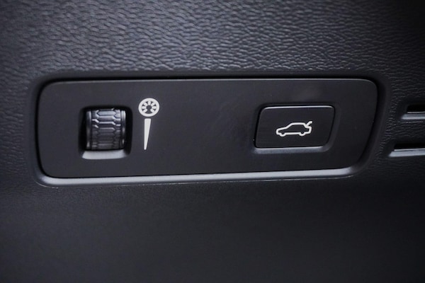 Used Volvo XC40 2020 for sale - 75485508: Photo 37