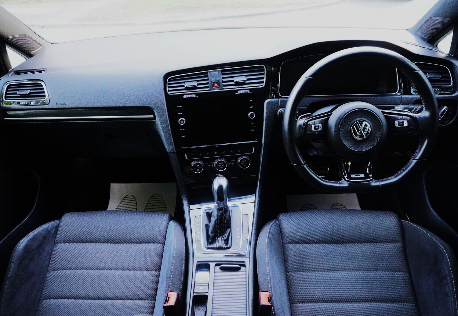 Used Volkswagen Golf 2017 for sale - 76020951: Photo 19