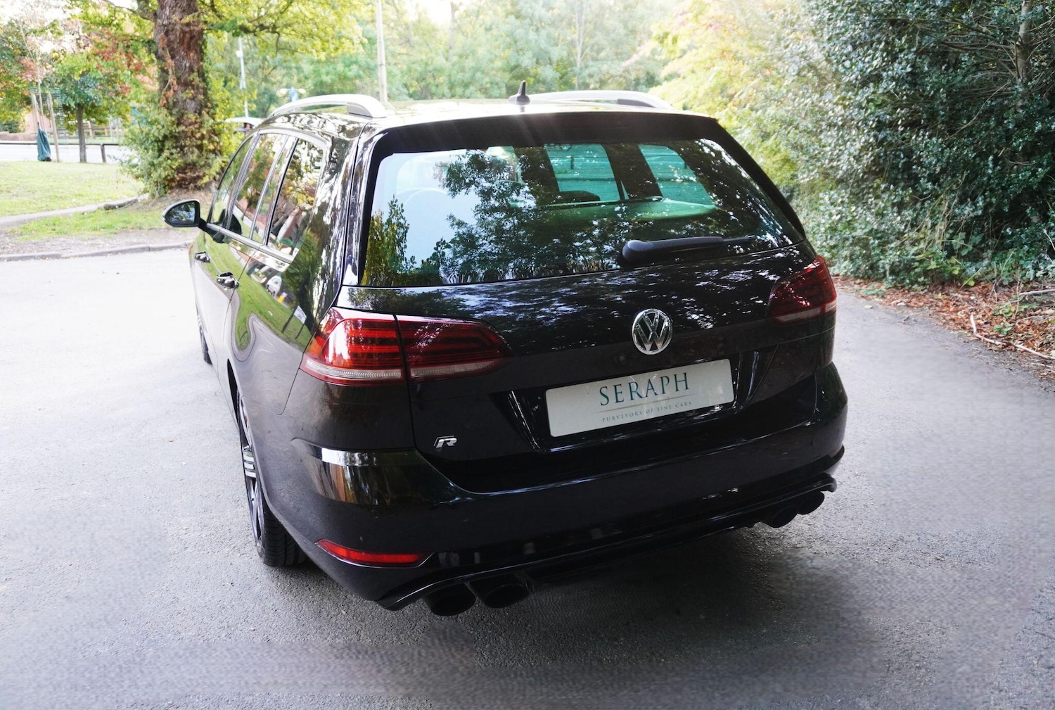 Used Volkswagen Golf 2017 for sale - 76020951: Photo 3