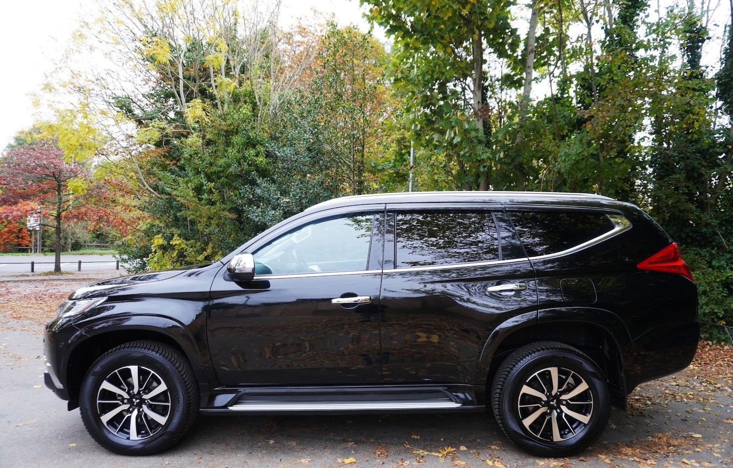 Used Mitsubishi Shogun Sport 2018 for sale - 76307377: Photo 2