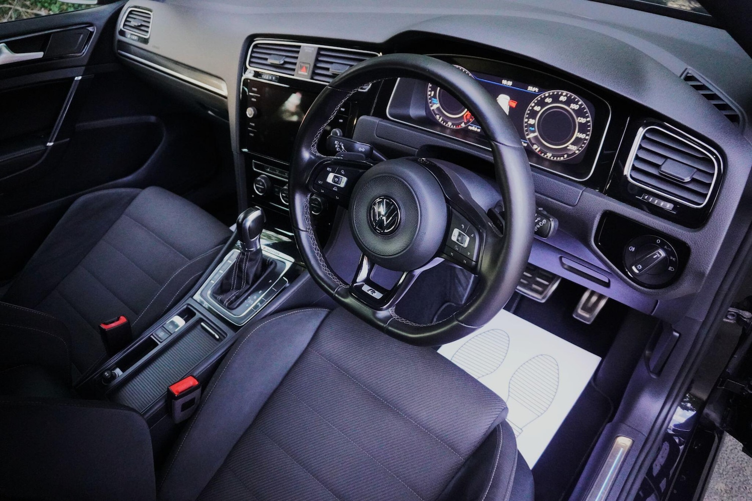 Used Volkswagen Golf 2017 for sale - 76988972: Photo 10