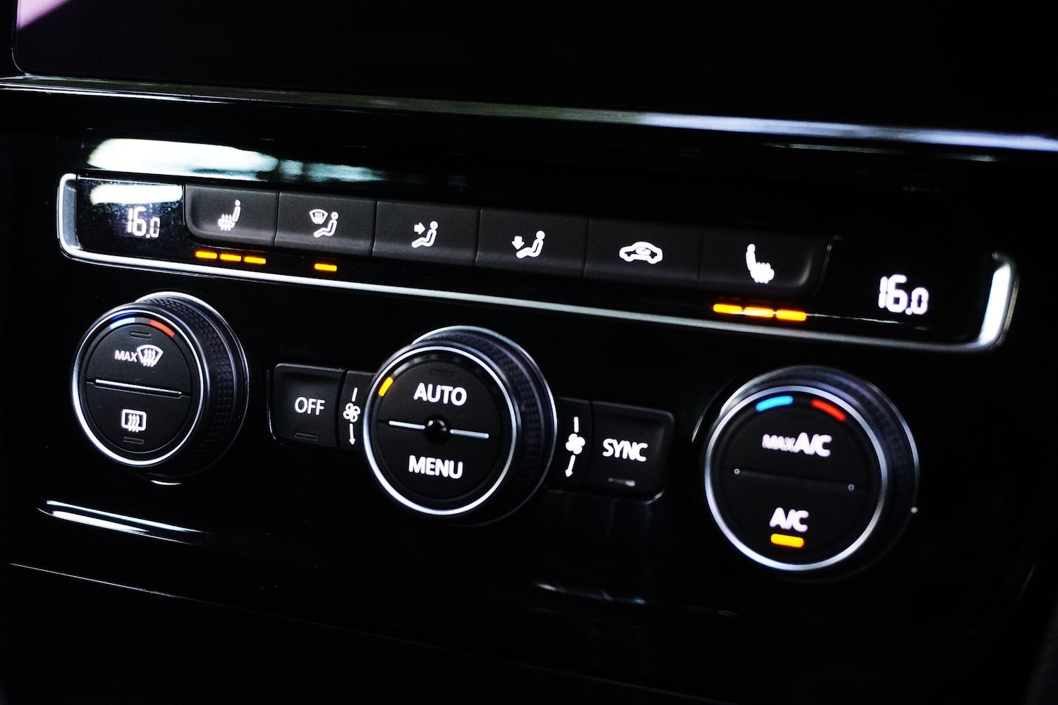 Used Volkswagen Golf 2017 for sale - 76988972: Photo 29