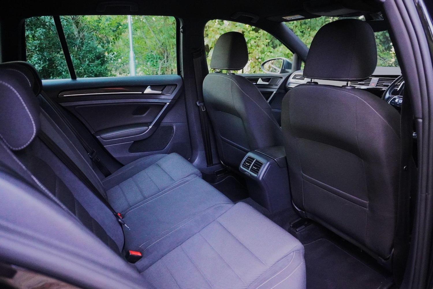 Used Volkswagen Golf 2017 for sale - 76988972: Photo 41