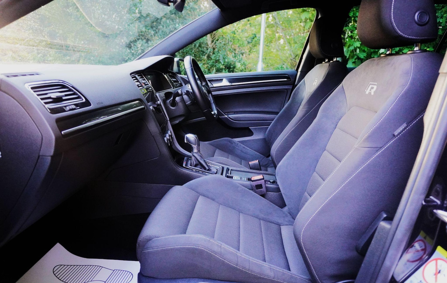 Used Volkswagen Golf 2017 for sale - 76988972: Photo 46