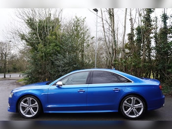Used Audi S8 2015 for sale - 77214935: Photo