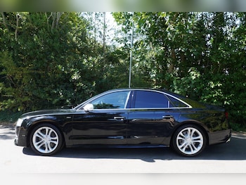 Used Audi S8 2016 for sale - 79426362: Photo