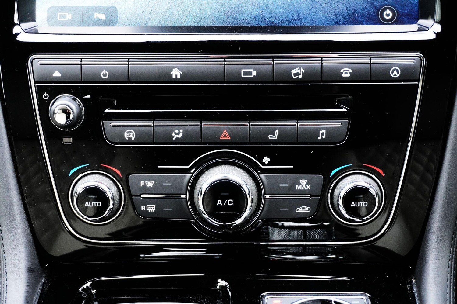 Used Jaguar XJ 2020 for sale - 78062713: Photo 37