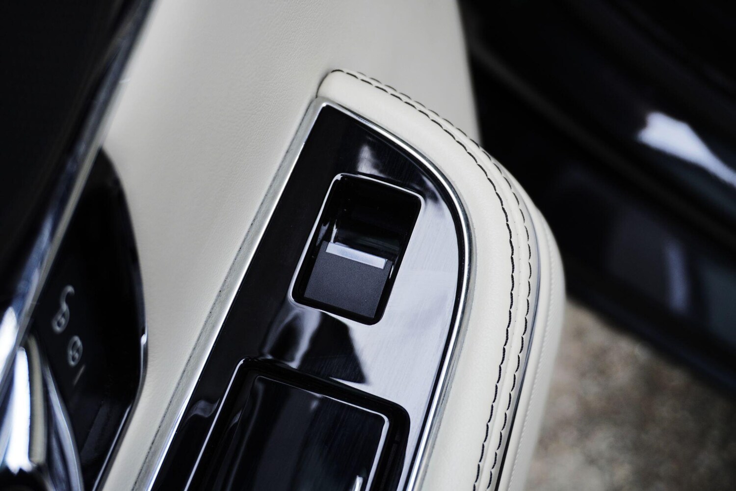 Used Jaguar XJ 2020 for sale - 78062713: Photo 68