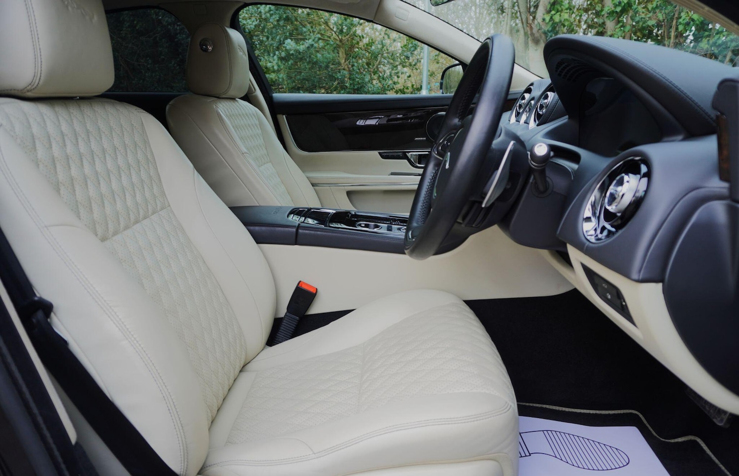 Used Jaguar XJ 2020 for sale - 78062713: Photo 9