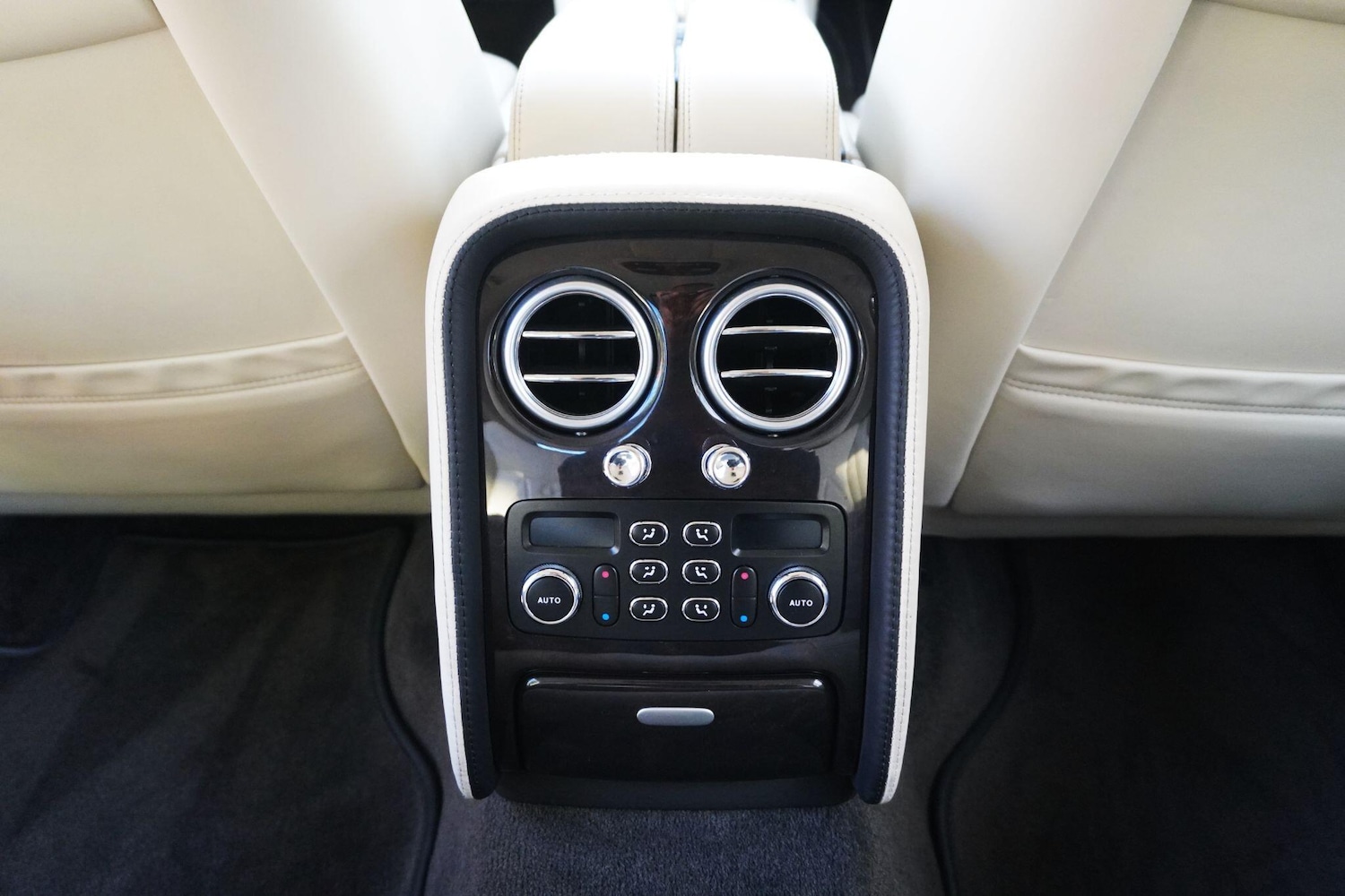 Used Bentley Continental 2009 for sale - 76997355: Photo 67