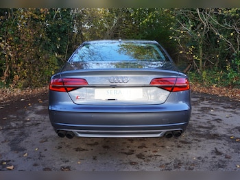 Used Audi S8 2016 for sale - 76349520: Photo