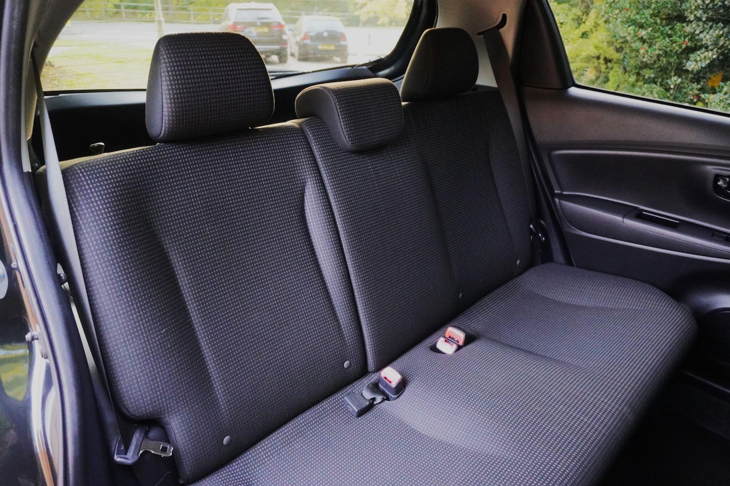 Used Toyota Vitz 2024 for sale - 76109073: Photo 39