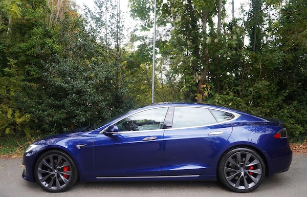 Used Tesla Model S 2019 for sale - 76227544: Photo 2