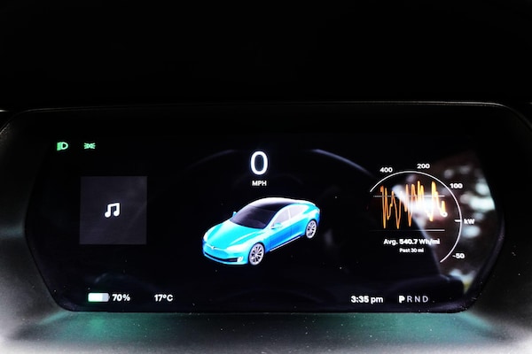 Used Tesla Model S 2019 for sale - 76227544: Photo 33