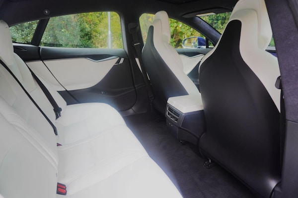 Used Tesla Model S 2019 for sale - 76227544: Photo 37