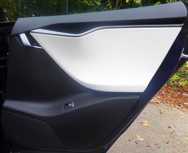 Used Tesla Model S 2019 for sale - 76227544: Photo 38