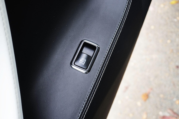 Used Tesla Model S 2019 for sale - 76227544: Photo 44