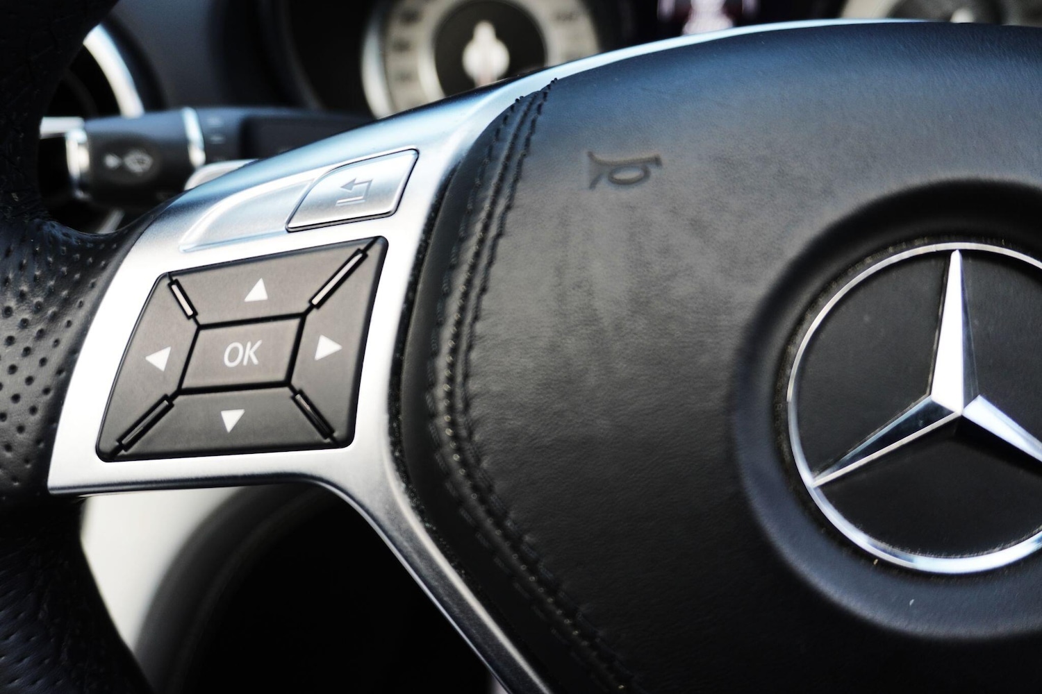 Used Mercedes-Benz SL 2013 for sale - 78063068: Photo 28