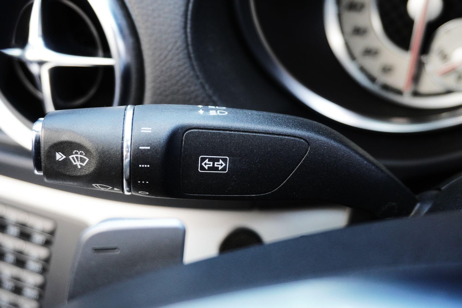 Used Mercedes-Benz SL 2013 for sale - 78063068: Photo 29