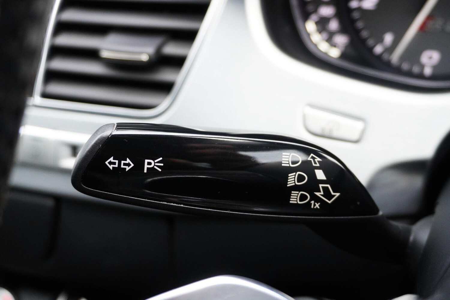 Used Audi A8 2016 for sale - 78063043: Photo 35