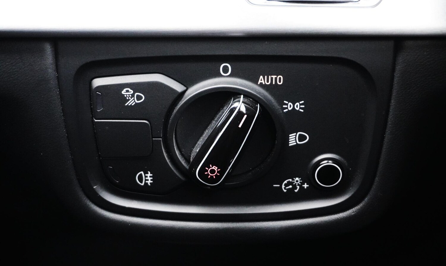 Used Audi A8 2016 for sale - 78063043: Photo 40