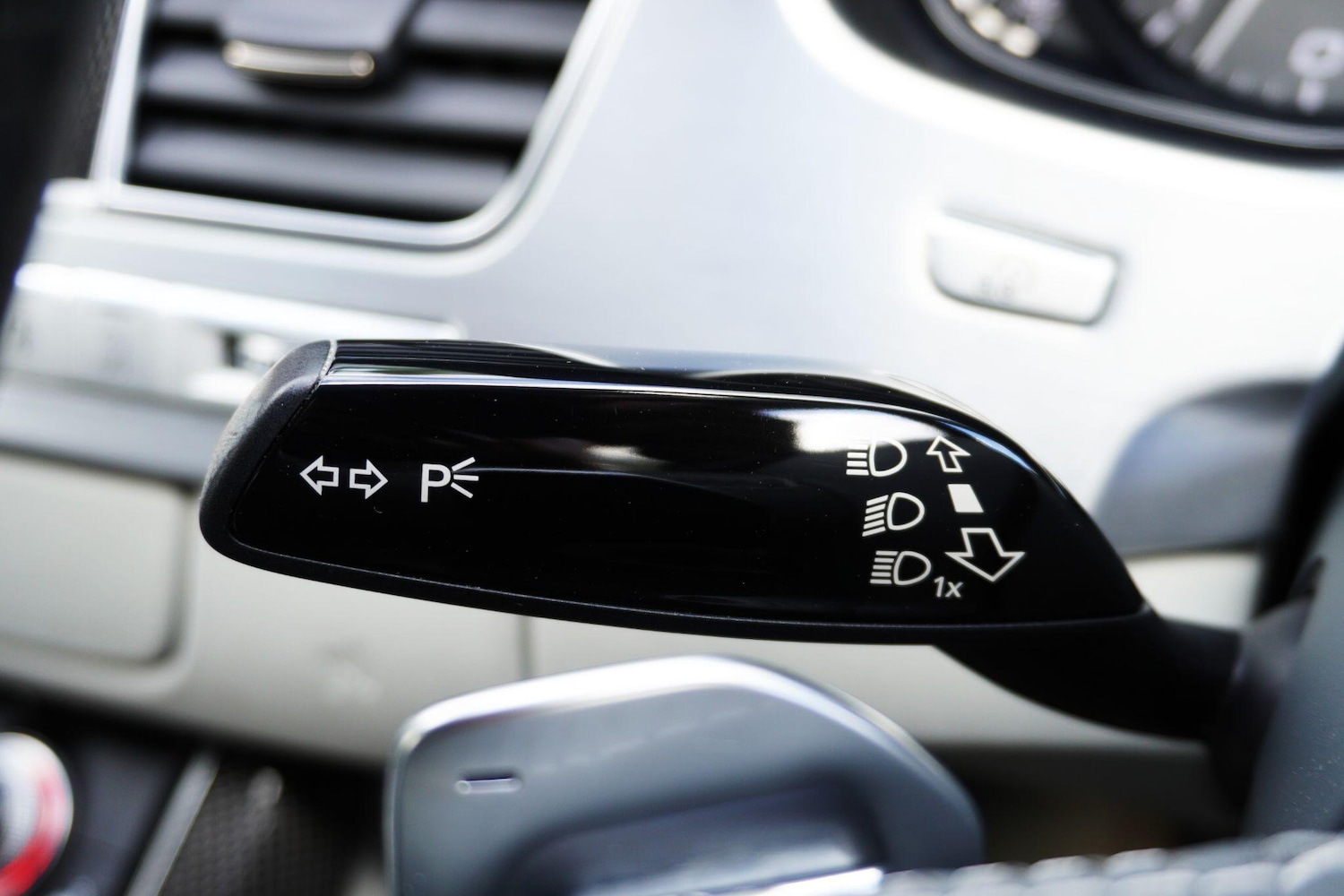 Used Audi A8 2017 for sale - 78019327: Photo 35