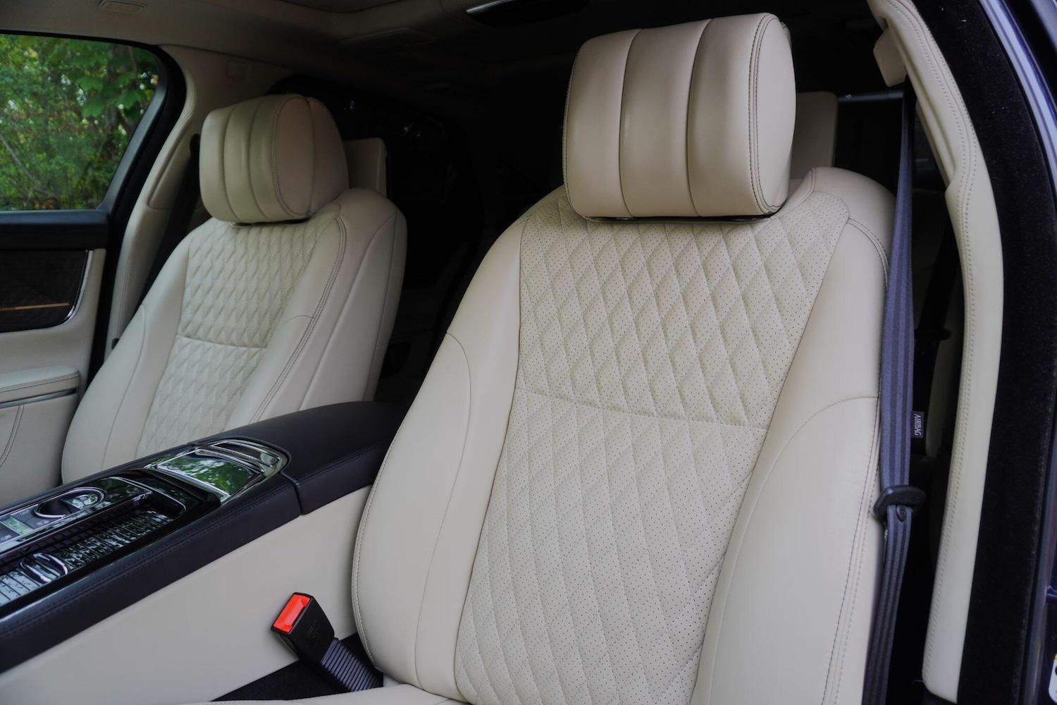 Used Jaguar XJ 2017 for sale - 75905768: Photo 68