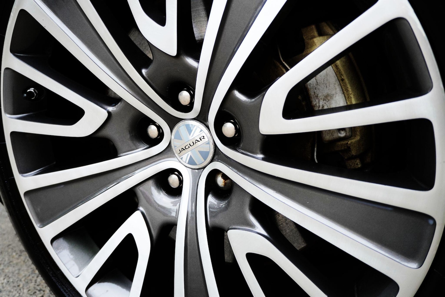 Used Jaguar XJ 2017 for sale - 75905768: Photo 99